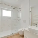 Flat W/ Balcony & Workspace By Hostwise Апартаменты *
