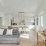Flat W/ Balcony & Workspace By Hostwise Апартаменты