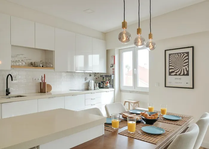 Flat W/ Balcony & Workspace By Hostwise Apartment Lisbon